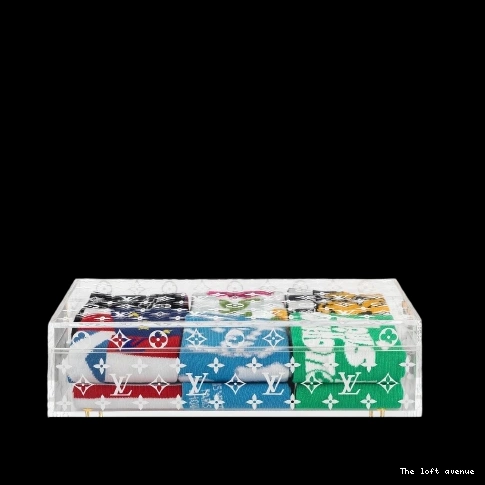 BOX CUSTOM WITH SOCKS LV 0813